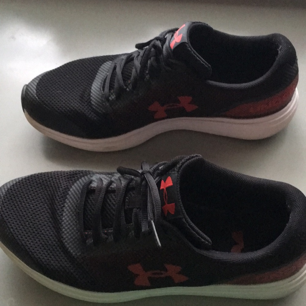 Under armour sneaker